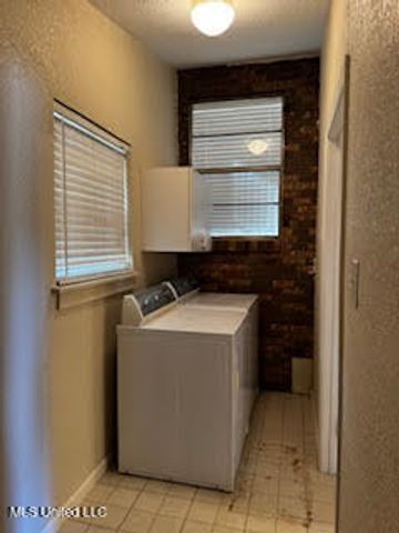 322 Main Street, Biloxi, MS 39530