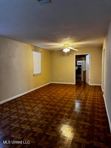 322 Main Street, Biloxi, MS 39530