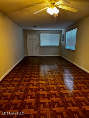 322 Main Street, Biloxi, MS 39530