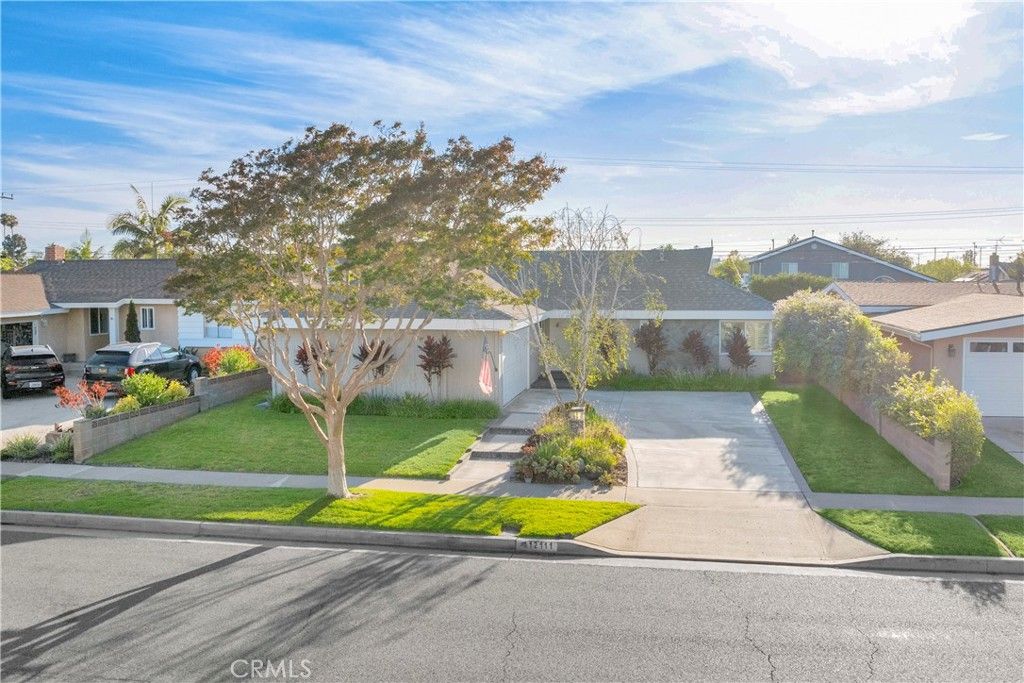 12111 Reagan Street, Los Alamitos, CA 90720