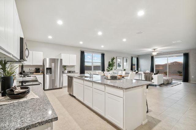46591 W SKYLINE Drive, Maricopa, AZ 85139