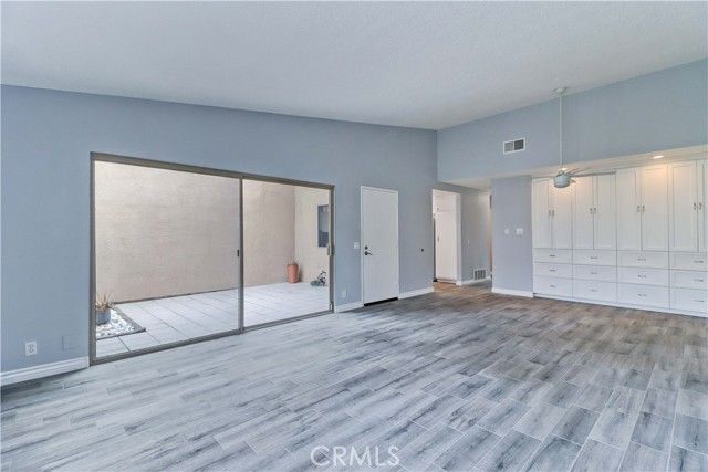 8566 Sierra 911-C, Huntington Beach, CA 92646