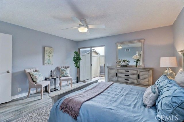 8566 Sierra 911-C, Huntington Beach, CA 92646