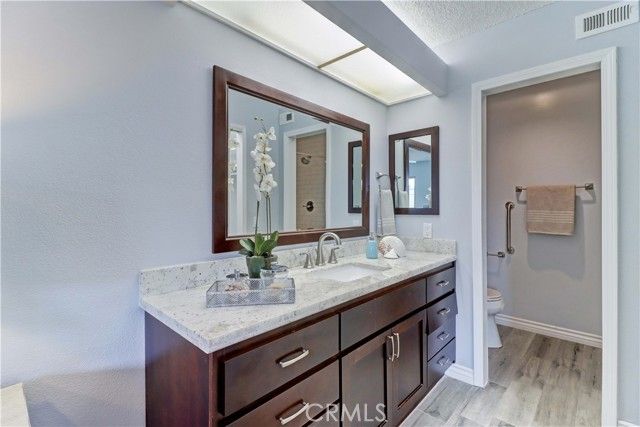 8566 Sierra 911-C, Huntington Beach, CA 92646