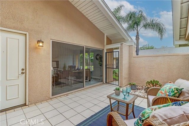 8566 Sierra 911-C, Huntington Beach, CA 92646