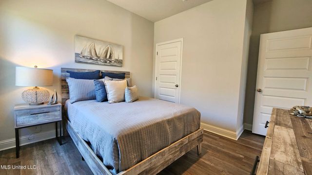 14212 Quill Avenue, Biloxi, MS 39532