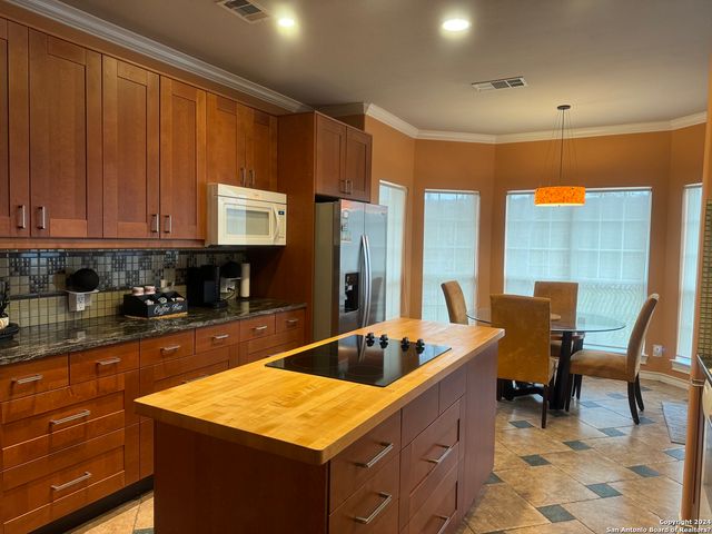 3 LINDQUIST, San Antonio, TX 78248