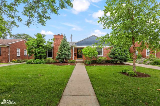 1024 Somerset Avenue, Grosse Pointe Park, MI 48230