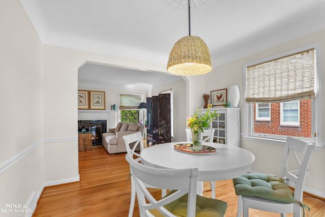 1024 Somerset Avenue, Grosse Pointe Park, MI 48230