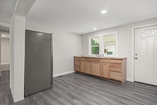 304 Airport Rd, Livingston, TN 38570