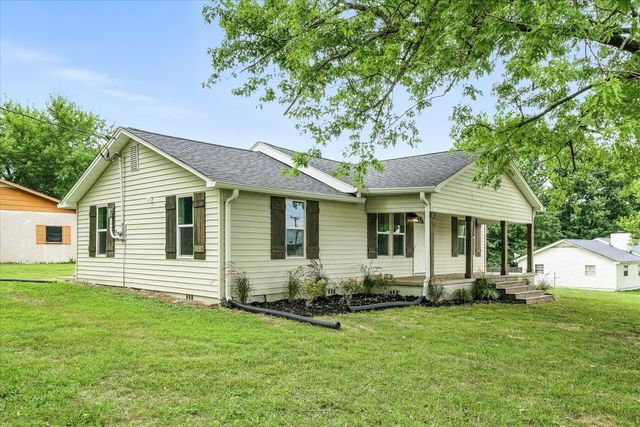 304 Airport Rd, Livingston, TN 38570