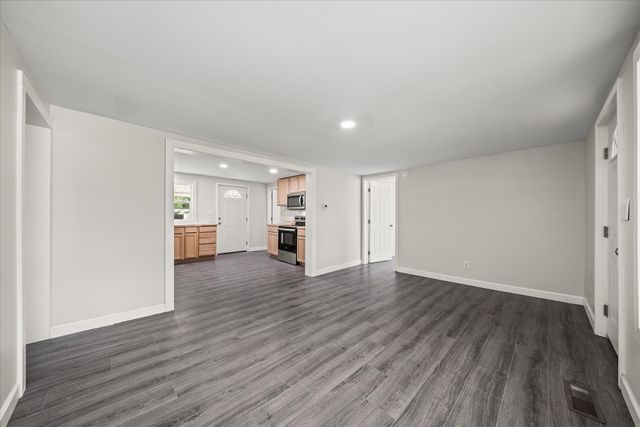 304 Airport Rd, Livingston, TN 38570