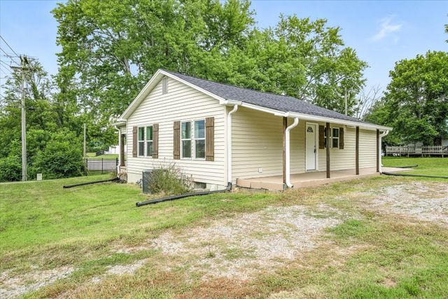 304 Airport Rd, Livingston, TN 38570
