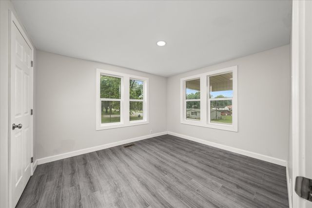 304 Airport Rd, Livingston, TN 38570