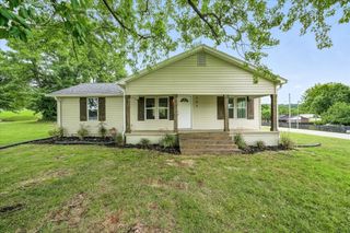 304 Airport Rd, Livingston, TN 38570