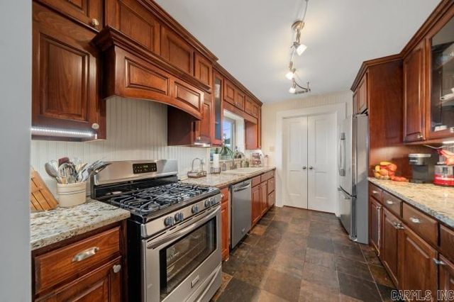220 Sunset Bay Rd Apt 27, Hot Springs, AR 71913