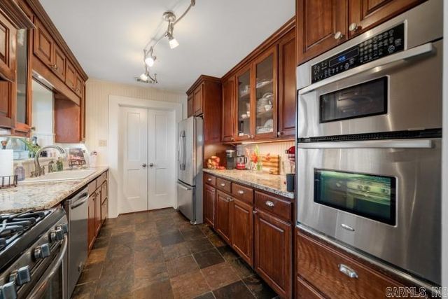 220 Sunset Bay Rd Apt 27, Hot Springs, AR 71913