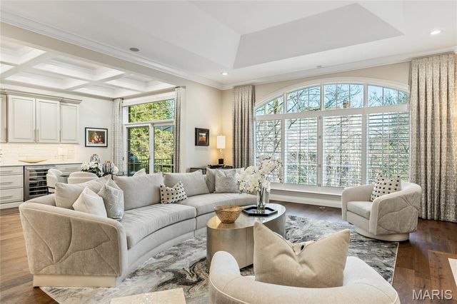 596 Upper Conway Circle, Chesterfield, MO 63017