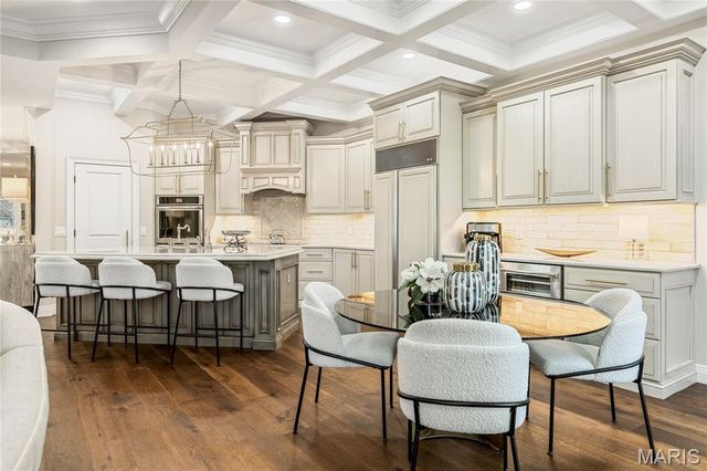 596 Upper Conway Circle, Chesterfield, MO 63017