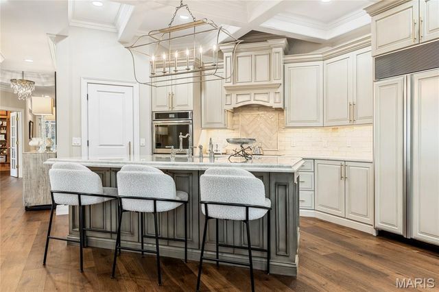 596 Upper Conway Circle, Chesterfield, MO 63017