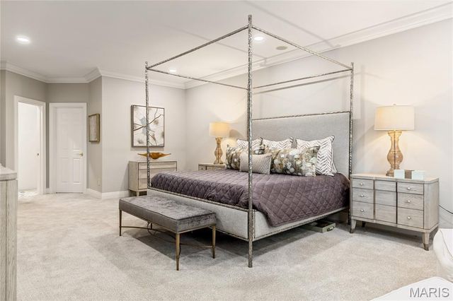 596 Upper Conway Circle, Chesterfield, MO 63017