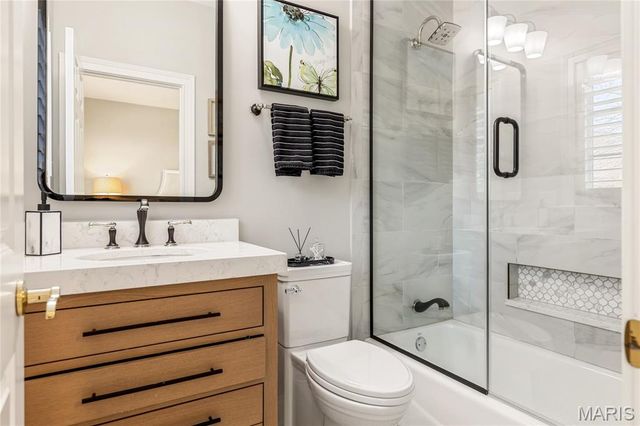 596 Upper Conway Circle, Chesterfield, MO 63017