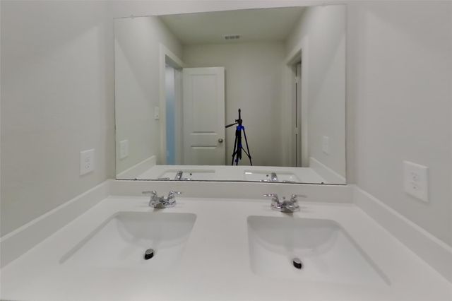 9835 Willow Creek Commerce Drive 301, Tomball, TX 77375