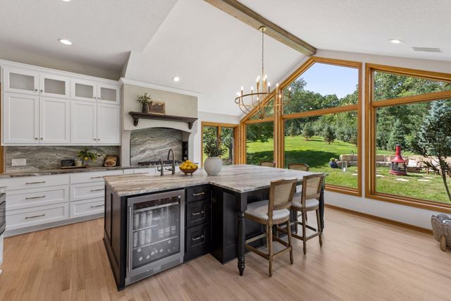 22420 Wagon Wheel Trail, Lakeville, MN 55044