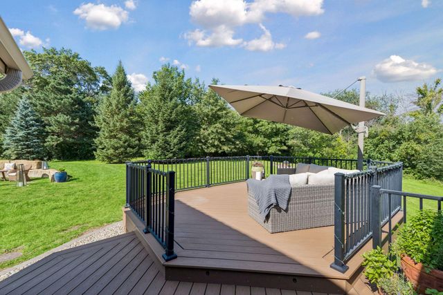 22420 Wagon Wheel Trail, Lakeville, MN 55044