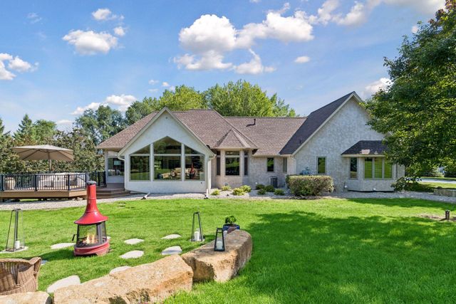 22420 Wagon Wheel Trail, Lakeville, MN 55044