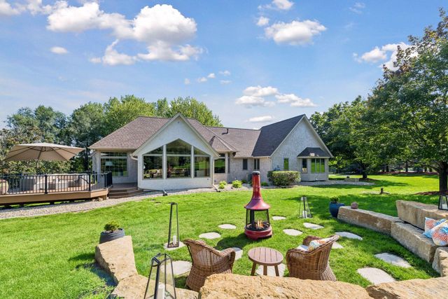 22420 Wagon Wheel Trail, Lakeville, MN 55044