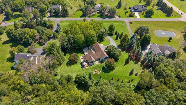 22420 Wagon Wheel Trail, Lakeville, MN 55044