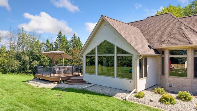 22420 Wagon Wheel Trail, Lakeville, MN 55044