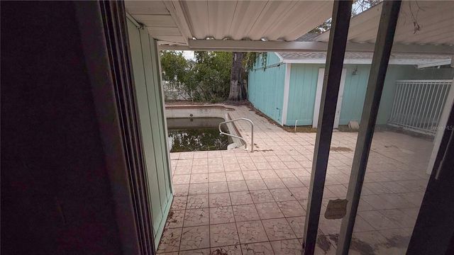 5045 38TH AVENUE N, St Petersburg, FL 33710