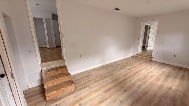 5045 38TH AVENUE N, St Petersburg, FL 33710
