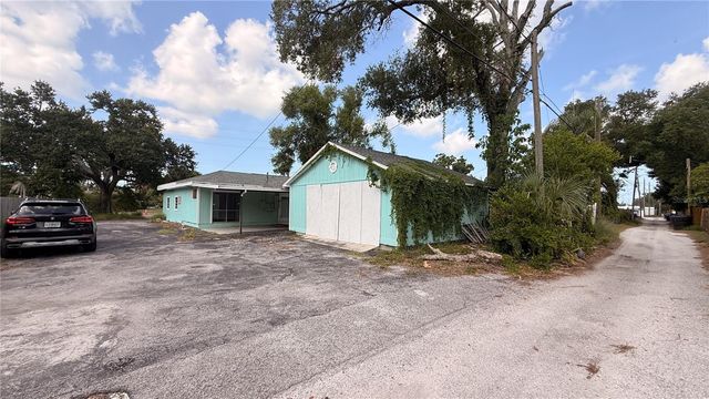 5045 38TH AVENUE N, St Petersburg, FL 33710