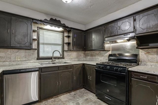 4105 Lawn Drive, Del City, OK 73115