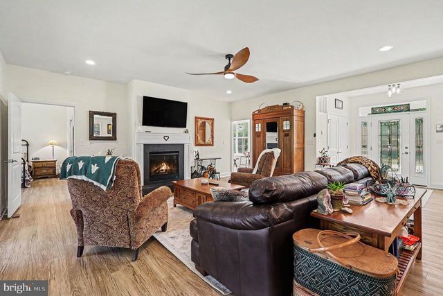6009 OLD BUST HEAD RD, Broad Run, VA 20137