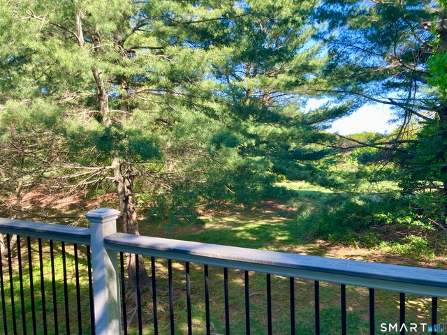 102 Country Club Court 102, Rocky Hill, CT 06067