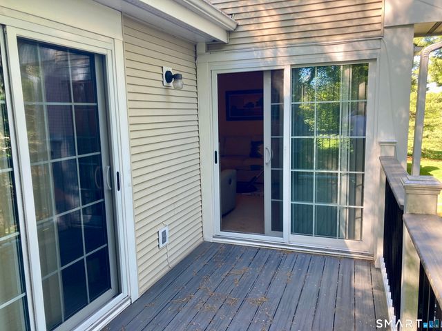 102 Country Club Court 102, Rocky Hill, CT 06067