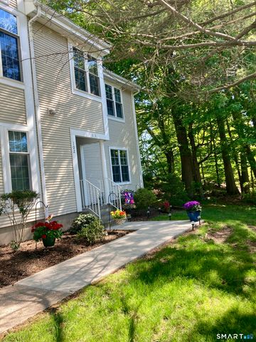 102 Country Club Court 102, Rocky Hill, CT 06067