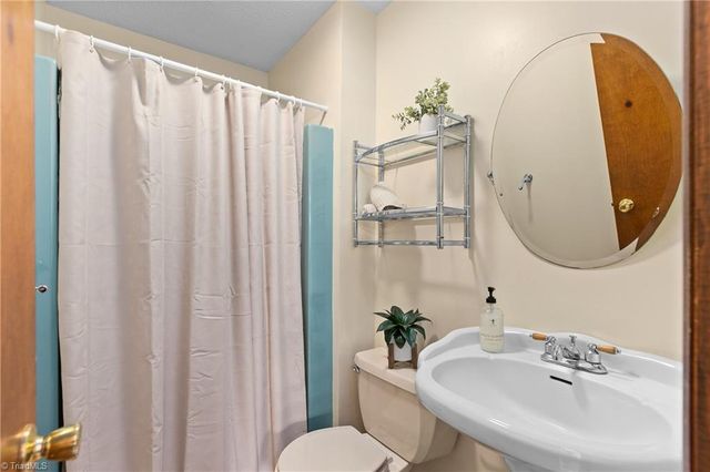 435 Seven Island Road, Danbury, NC 27016