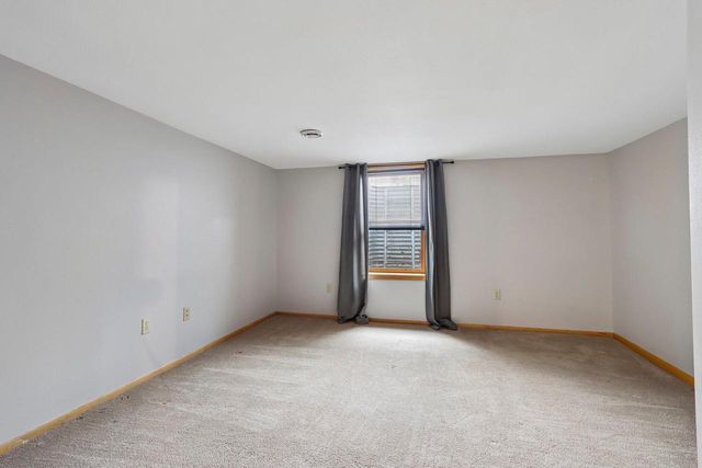 136 S Maple STREET, Oconomowoc, WI 53066
