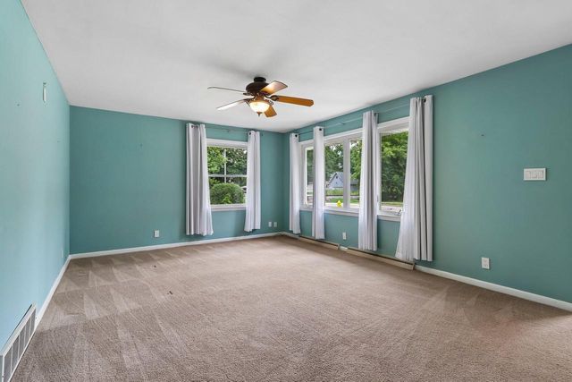 136 S Maple STREET, Oconomowoc, WI 53066