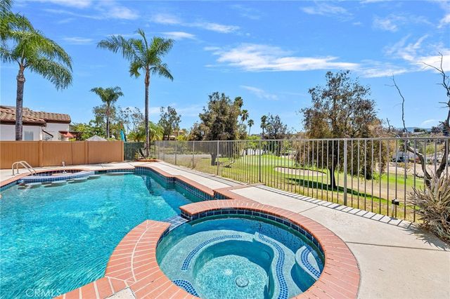 30975 Brassie Ln, Temecula, CA 92591