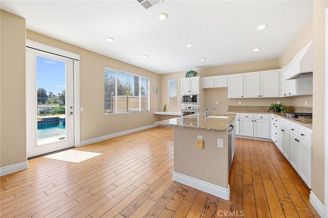 30975 Brassie Ln, Temecula, CA 92591