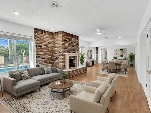 4400 Buchanan Street, Hollywood, FL 33021