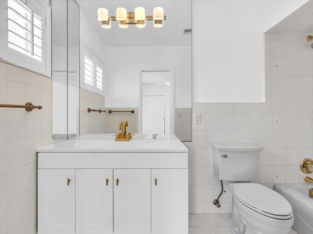 4400 Buchanan Street, Hollywood, FL 33021