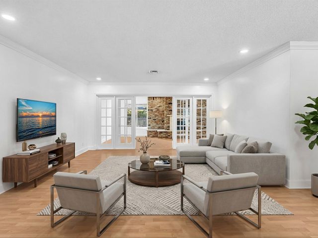 4400 Buchanan Street, Hollywood, FL 33021