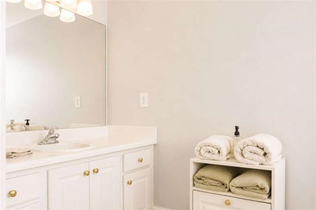 40 Lake Charles Crossing, Covington, GA 30016